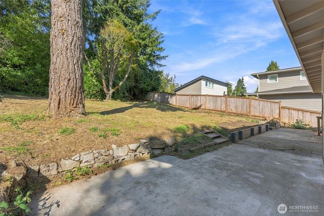 10233 8th Avenue SW, Seattle, WA 98146