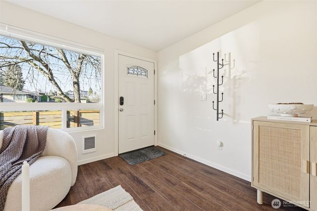 7922 9th Avenue SW, Seattle, WA 98106