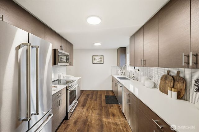 7922 9th Avenue SW, Seattle, WA 98106