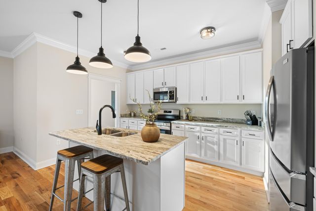 45 ROLLING OAKS DR, Fishersville, VA 22939