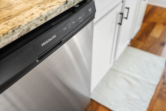 45 ROLLING OAKS DR, Fishersville, VA 22939