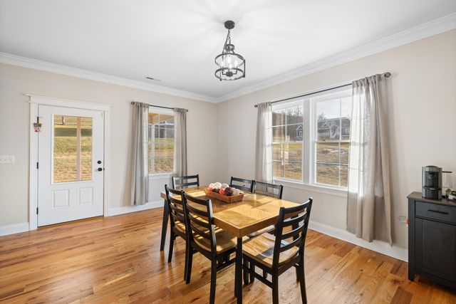 45 ROLLING OAKS DR, Fishersville, VA 22939