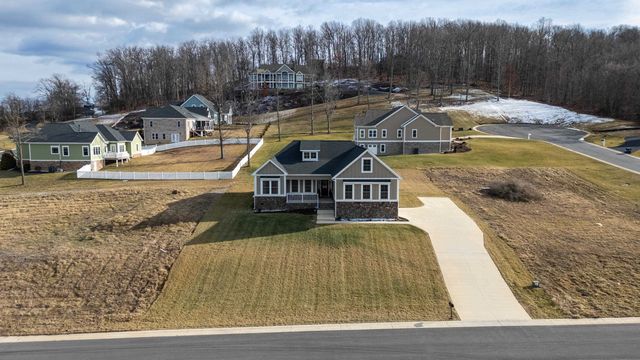 45 ROLLING OAKS DR, Fishersville, VA 22939