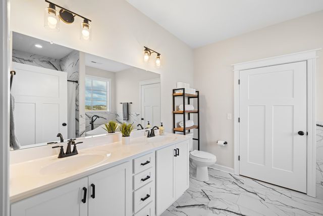 45 ROLLING OAKS DR, Fishersville, VA 22939