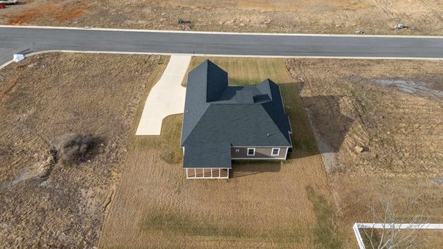 45 ROLLING OAKS DR, Fishersville, VA 22939