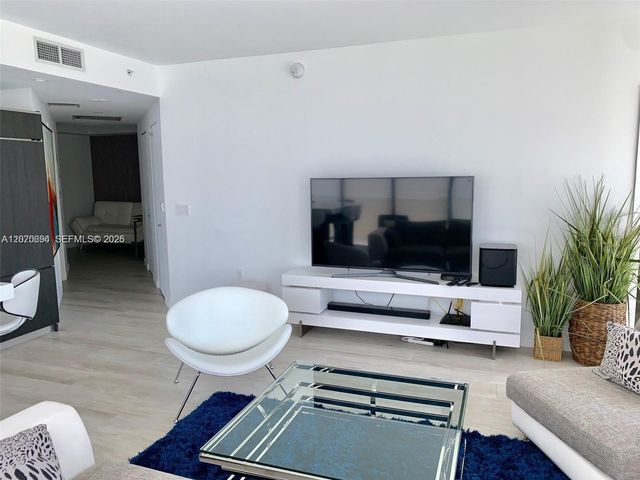 55 SW 9th Street 2706, Miami, FL 33130
