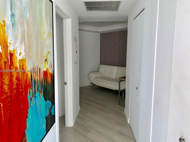 55 SW 9th Street 2706, Miami, FL 33130