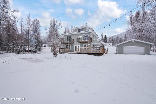17755 E Idle Drive, Palmer, AK 99645