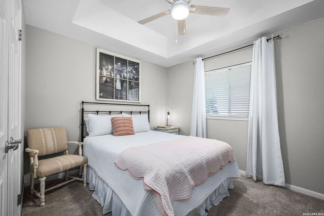 601 WOODLAKE DR, Mcqueeney, TX 78123