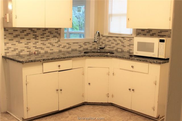 1005 Milner Drive, College Station, TX 77840