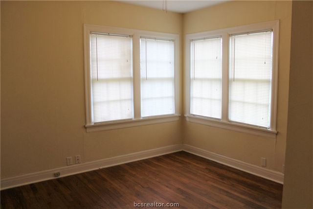 1005 Milner Drive, College Station, TX 77840