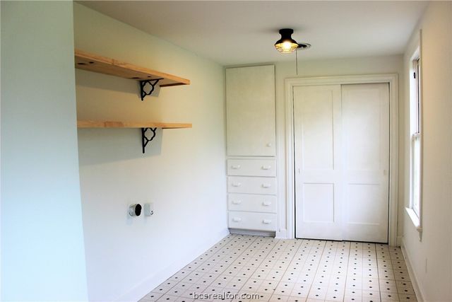 1005 Milner Drive, College Station, TX 77840