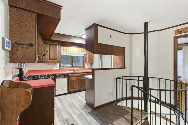 312 Flatwoods Rd, Vanderbilt, PA 15486