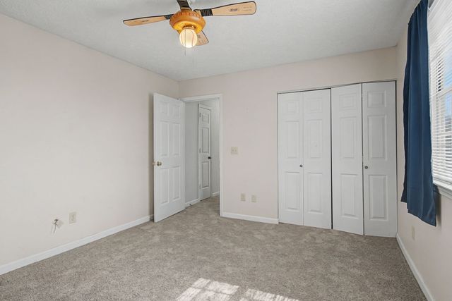 104 Edgehill Ln, Hendersonville, TN 37075