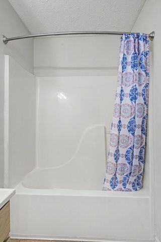 104 Edgehill Ln, Hendersonville, TN 37075