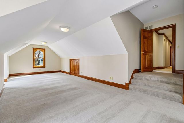 8662 Great Waters Alcove, Eden Prairie, MN 55347