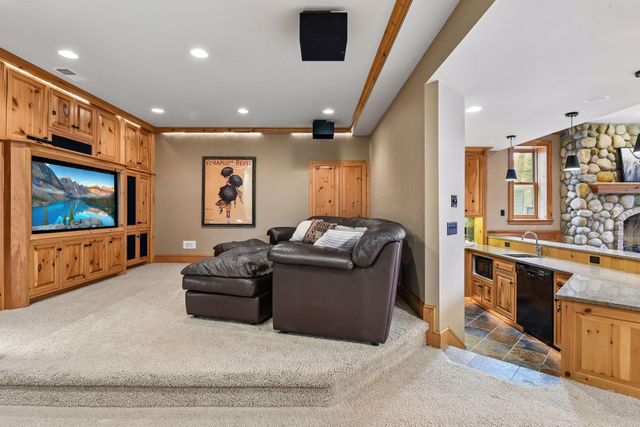 8662 Great Waters Alcove, Eden Prairie, MN 55347