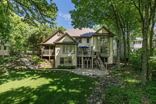 8662 Great Waters Alcove, Eden Prairie, MN 55347
