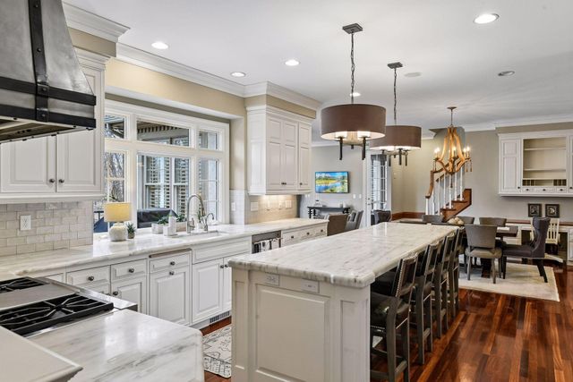 8662 Great Waters Alcove, Eden Prairie, MN 55347