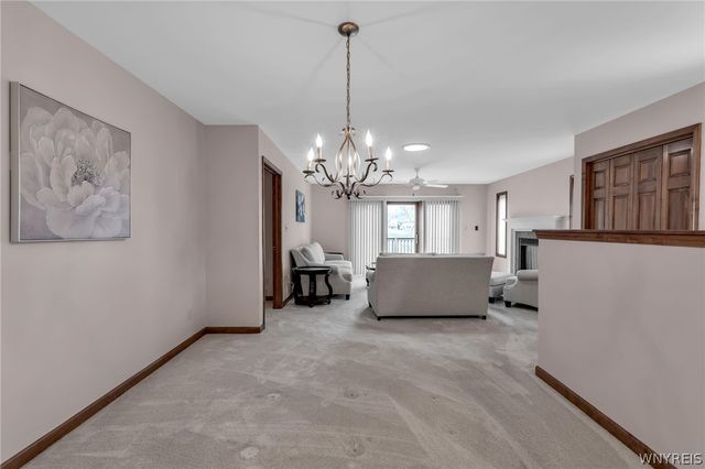 809 Carriage Lane, Lewiston, NY 14092