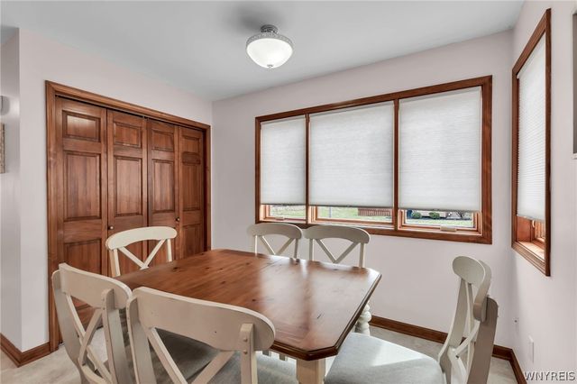 809 Carriage Lane, Lewiston, NY 14092