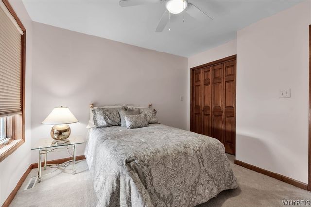 809 Carriage Lane, Lewiston, NY 14092