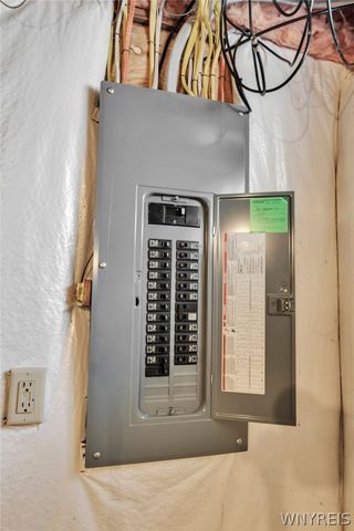 809 Carriage Lane, Lewiston, NY 14092