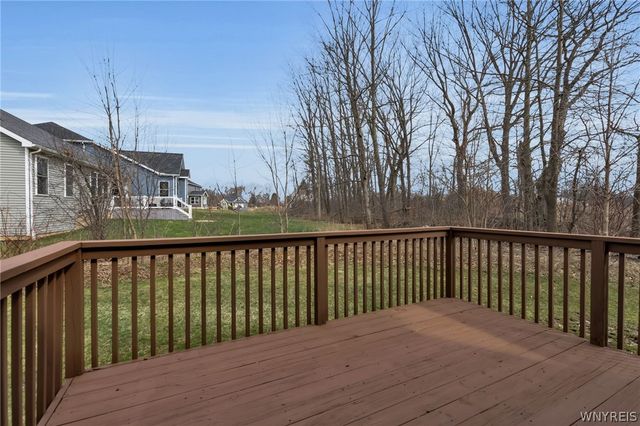 809 Carriage Lane, Lewiston, NY 14092