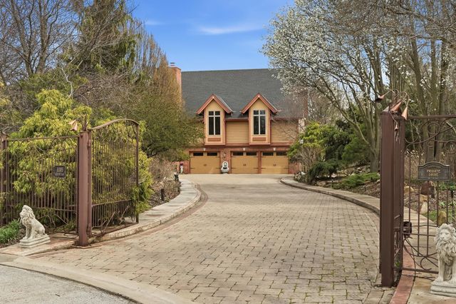 8315 Meadow Lane, St. John, IN 46373