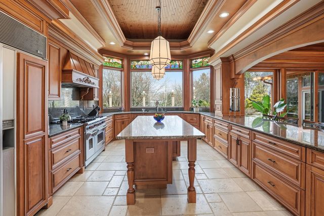8315 Meadow Lane, St. John, IN 46373