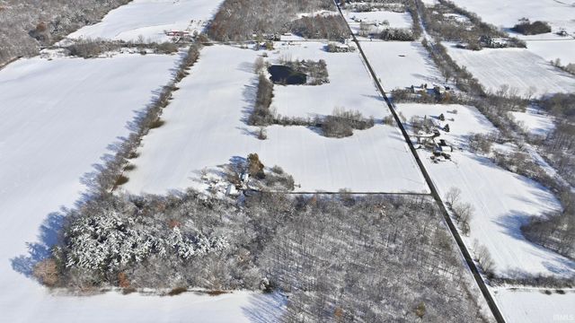 000 W 750 S, Wolcottville, IN 46795