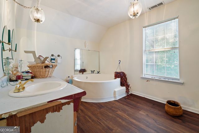 2433 Bear Creek Road, Statham, GA 30666