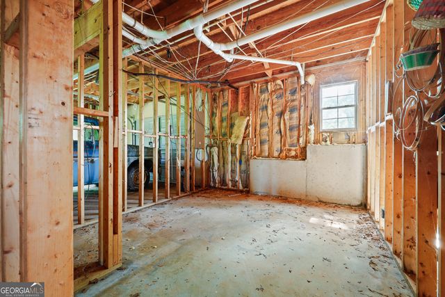2433 Bear Creek Road, Statham, GA 30666