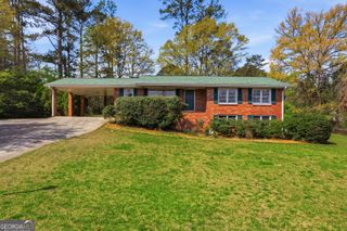 689 Old Canton Road, Marietta, GA 30068