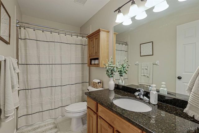 7563 Tylers Valley Drive, West Chester, OH 45069