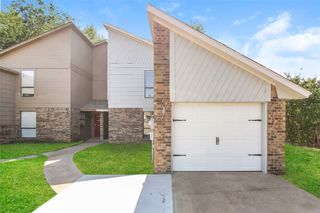 1102 Swan Lake Road, Edmond, OK 73003