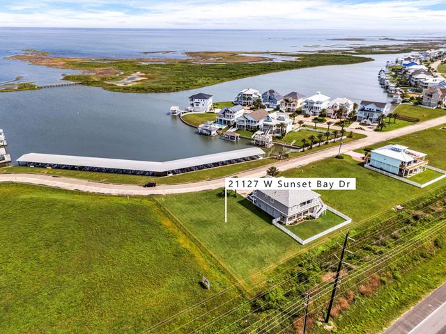21127 W Sunset Bay Drive, Galveston, TX 77554