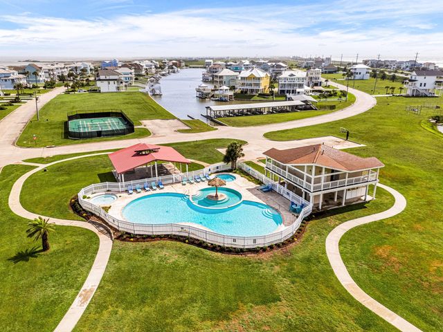 21127 W Sunset Bay Drive, Galveston, TX 77554