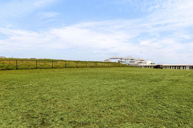 21127 W Sunset Bay Drive, Galveston, TX 77554