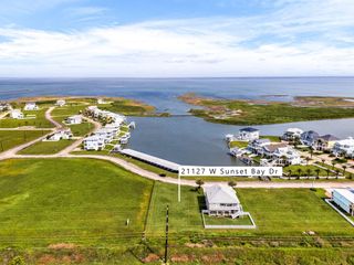 21127 W Sunset Bay Drive, Galveston, TX 77554