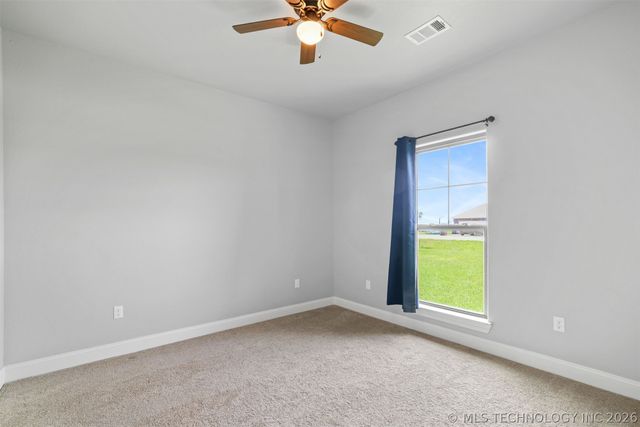 66 Maple Leaf Drive, Durant, OK 74701