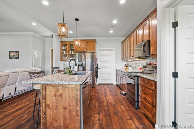 66 Maple Leaf Drive, Durant, OK 74701