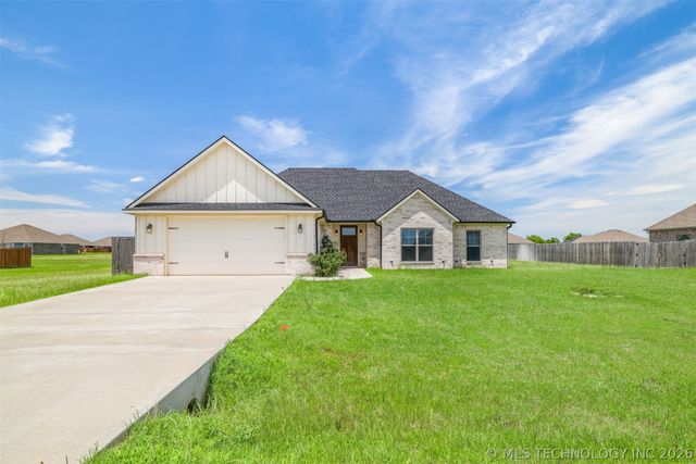 66 Maple Leaf Drive, Durant, OK 74701