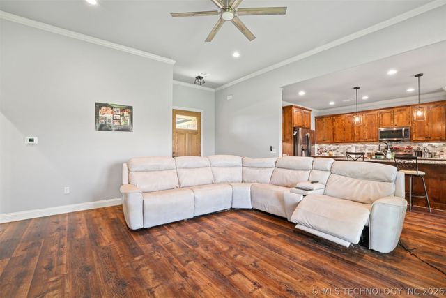 66 Maple Leaf Drive, Durant, OK 74701