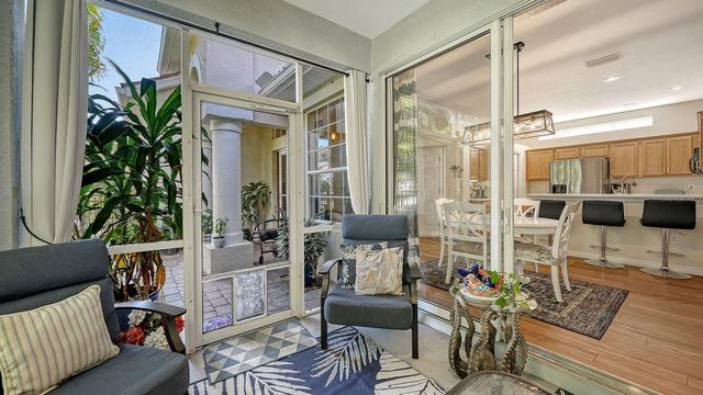 7810 33RD STREET E, Sarasota, FL 34243