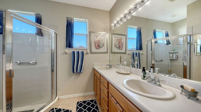 7810 33RD STREET E, Sarasota, FL 34243