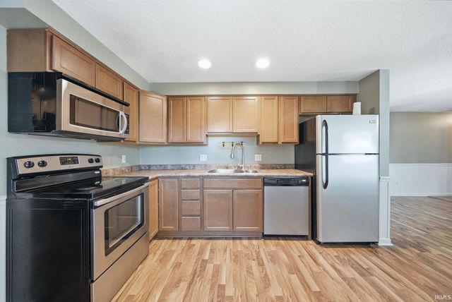 22902 Woodburn Road, Woodburn, IN 46797