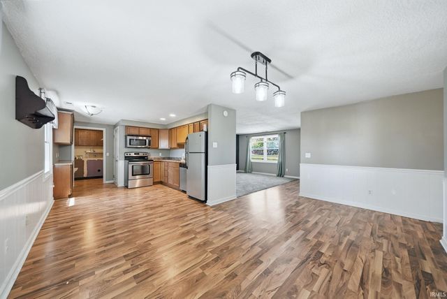 22902 Woodburn Road, Woodburn, IN 46797