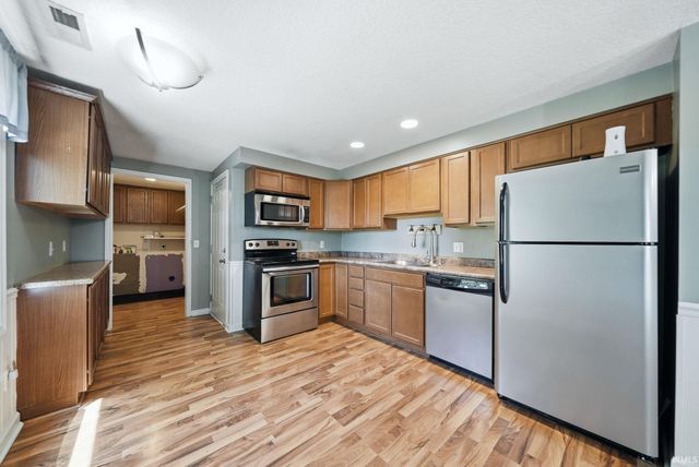 22902 Woodburn Road, Woodburn, IN 46797
