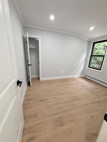 128 E 238th Street, Bronx, NY 10470